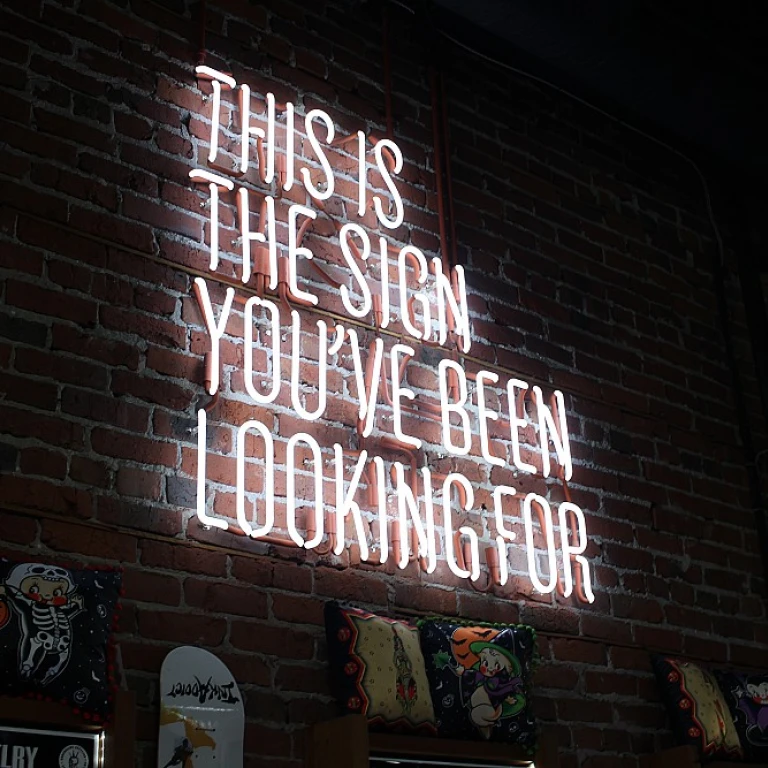 Enhancing Customer Relationships: Amazon's Strategy with Byhyperzon