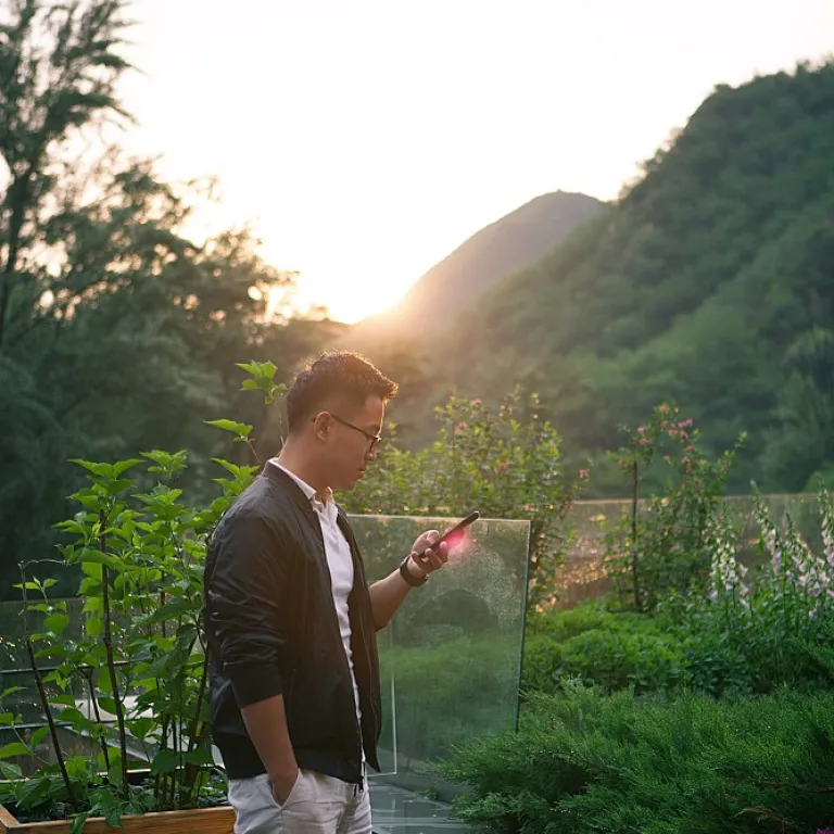 The art of gracefully declining an interview: strategies for managers