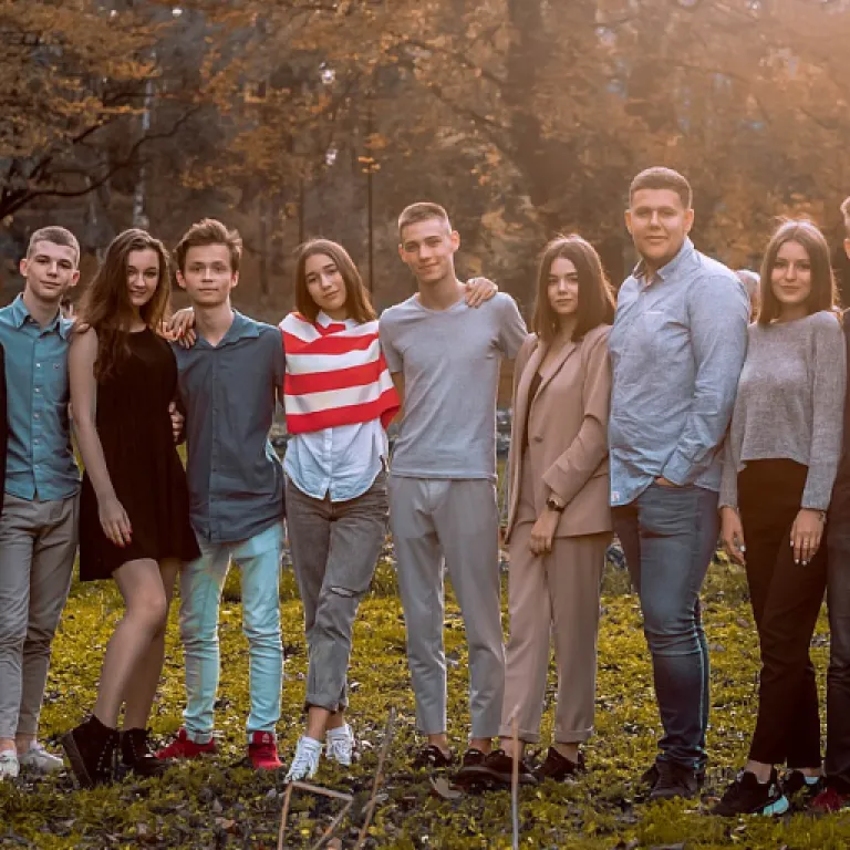 What happens when employees refuse to sign: management insights